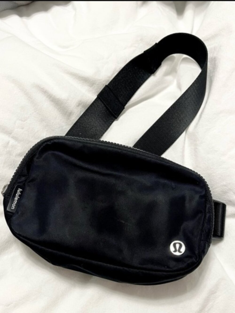 Black Lululemon Belt Bag